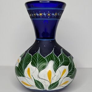 Stunning Vintage Talavera Cobalt Blue Glass Vase w Hand Painted Calla Lillys